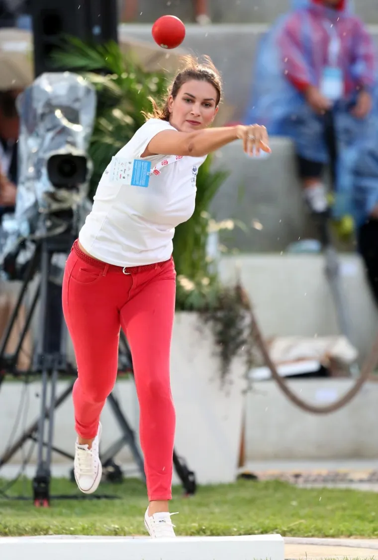 02.09.2019., Zagreb - IAAF World Challenge Zagreb 2019. - 5. memorijal Ivana Ivancica - natjecanje u bacanje kugle. Najbolji svjetski bacaci kugle natjecu se pokraj gradskih fontana i Nacionalne i sveucilisne knjiznice. Prije memorijal Ivana Ivancica poznati se okusali u bacanju kuglePhoto: Marko Prpic/PIXSELL