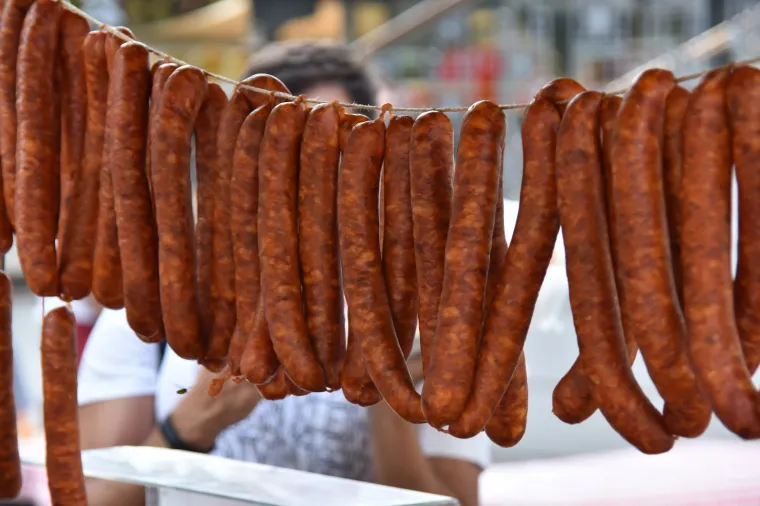 Pored zgrade pulske tržnice od danas se predstavlja dvadesetak proizvođača slavonskih proizvoda.