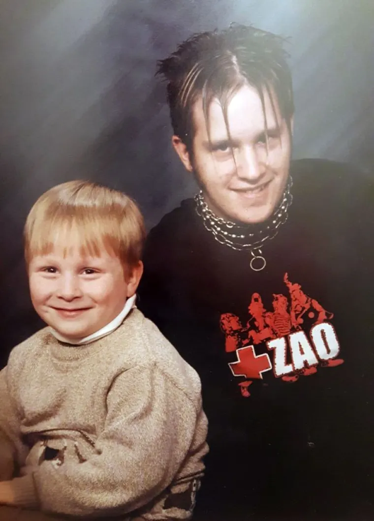 Ovi ljudi su podijelili najsmješnije fotografije koje imaju sa svojom braćom i sestrama