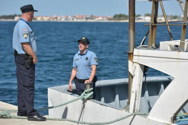 Talijani ljutiti nakon &scaron;to su uhvaćeni u krivolovu: Novinarima u Zadru pokazali srednji prst!