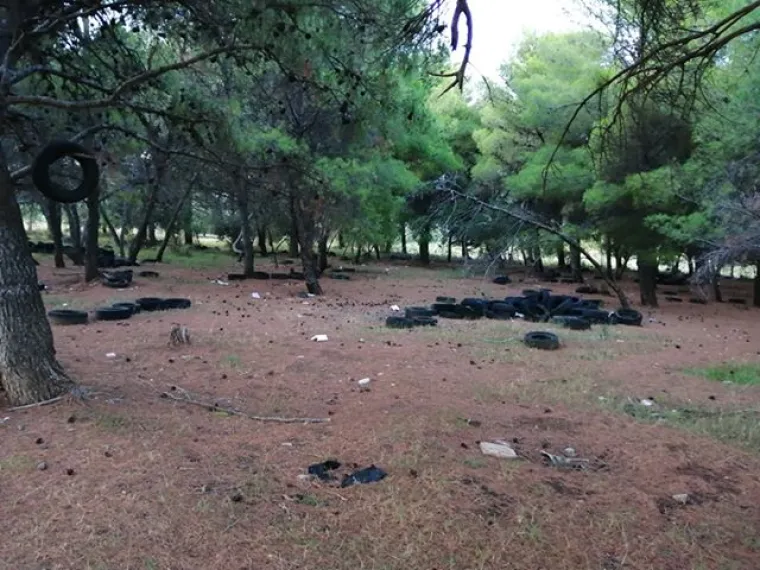 Velike količine smeća! Ovako izgleda okoli&scaron; na samo desetak metara od plaže