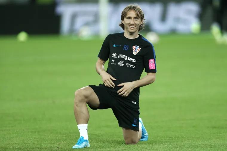 Hrvatska nogometna reprezentacija odradila je posljednji trening na stadionu Anton Malatinsky u Trnavi uočl sutra&scaron;njeg ogleda protiv Slovačke u kvalifikacijama za Europsko prvenstvo 2020. godine.