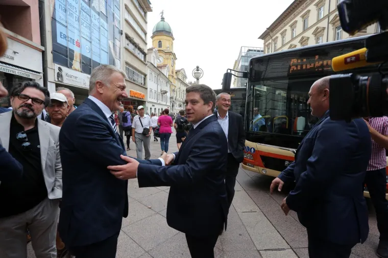 Na riječkom Korzu predstavljeno devet novih autobusa: Vrijede gotovo 20 milijuna kuna