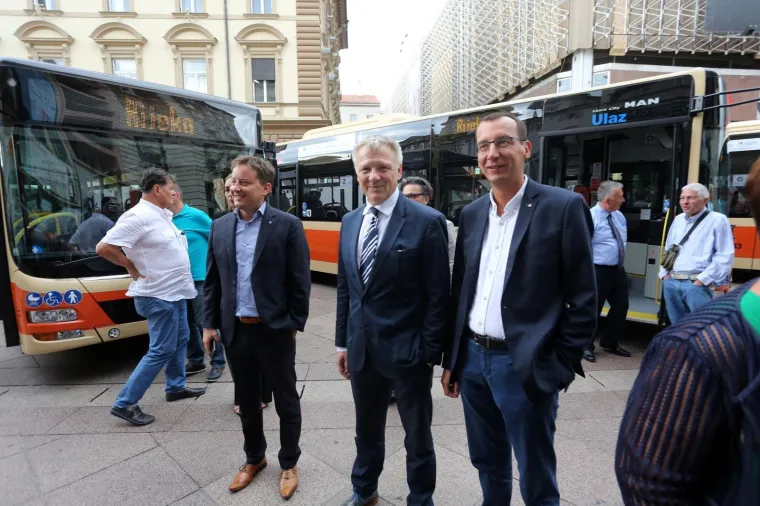 Na riječkom Korzu predstavljeno devet novih autobusa: Vrijede gotovo 20 milijuna kuna