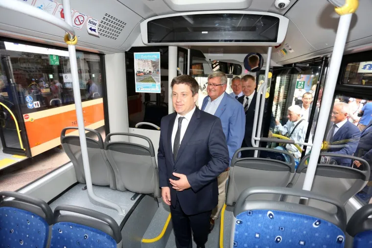 Na riječkom Korzu predstavljeno devet novih autobusa: Vrijede gotovo 20 milijuna kuna