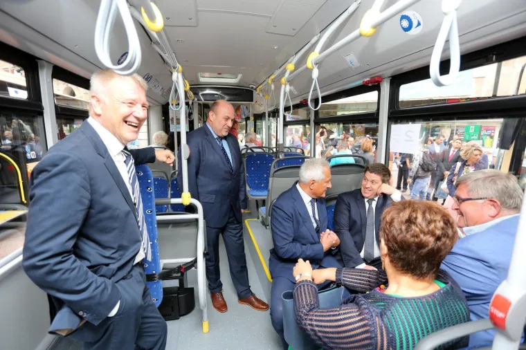 Na riječkom Korzu predstavljeno devet novih autobusa: Vrijede gotovo 20 milijuna kuna