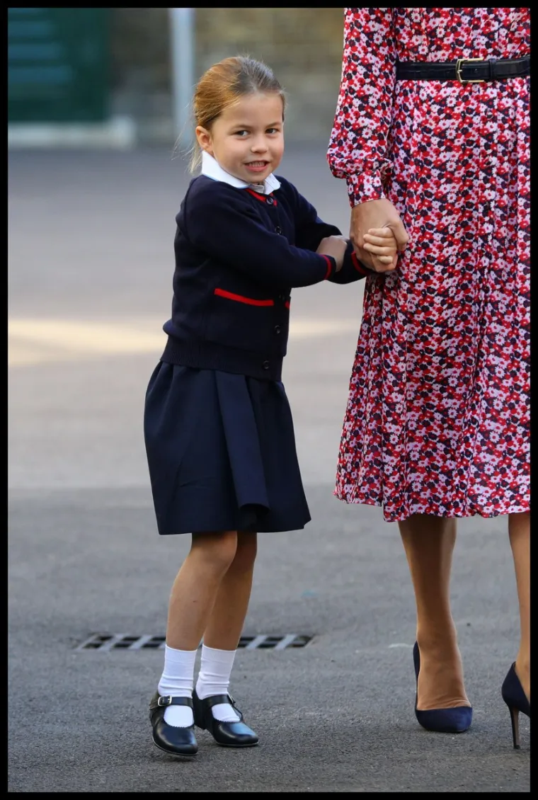 PRINCEZA CHARLOTTE KOPIJA JE KRALJICE ELIZABETE! Pogledajte kako su izgledale u istoj dobi