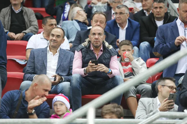 HRVATI ZAPALILI TRIBINE: Zavirite u galeriju i osjetite dašak atmosfere sa stadiona Anton Malatinsky