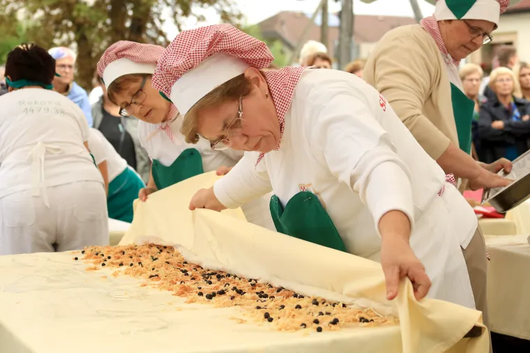 Ovo je najbolja &scaron;trudla Hrvatske, a ovo su žene zbog kojih su u nedjelju svi prste lizali!