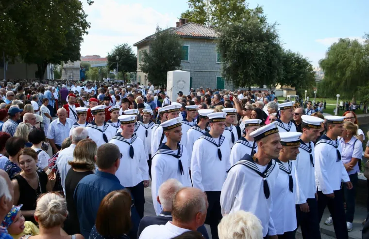 Nadbiskup Barišić u Solinu: 'Ako se u životu koristimo nepoštenjem, ugrozit ćemo nove naraštaje'
