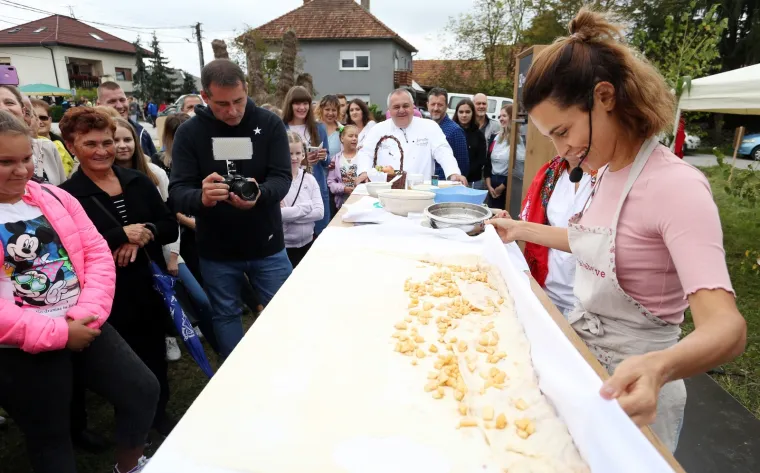 Rapsodija za nepce u Ja&scaron;kovu: &Scaron;trudla kao glavna zvijezda u čak sedamdesetak različitih okusa