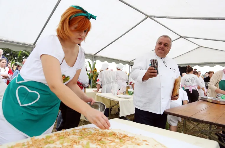 Rapsodija za nepce u Ja&scaron;kovu: &Scaron;trudla kao glavna zvijezda u čak sedamdesetak različitih okusa