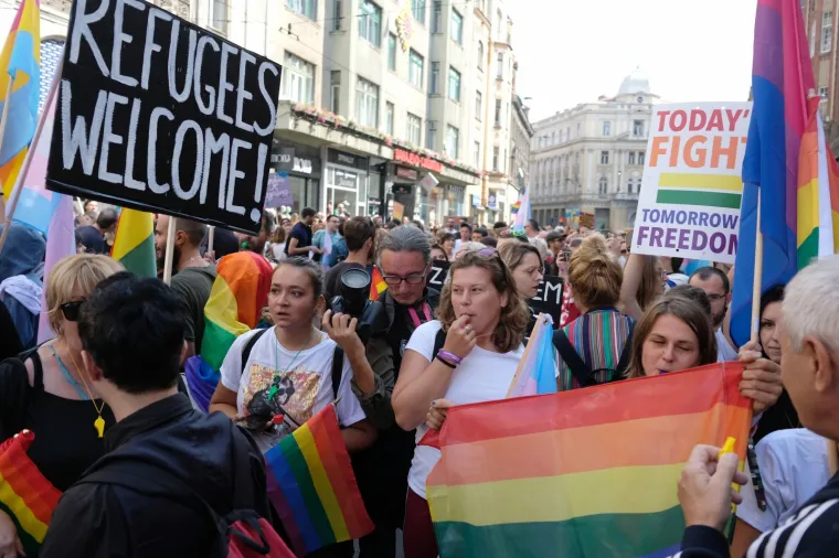 Prva povorka ponosa u BiH: Sarajevo zajedno i solidarno - Ima izać!