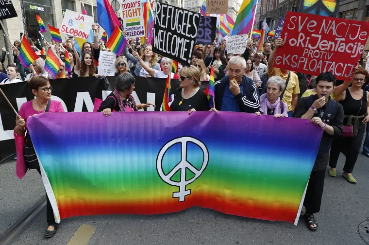 Prva povorka ponosa u BiH: Sarajevo zajedno i solidarno - Ima izać!