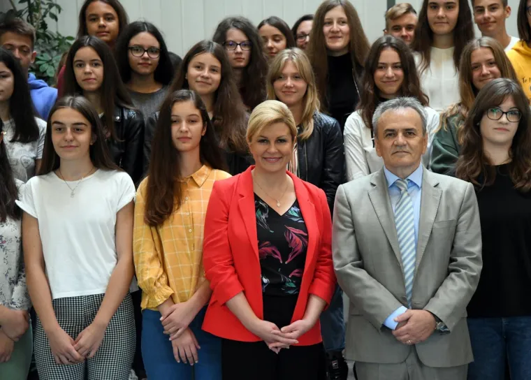 Predsjednicu preplavile emocije: 'Jako sam ponosna na svoju kćer, a sin neće otići iz Hrvatske'