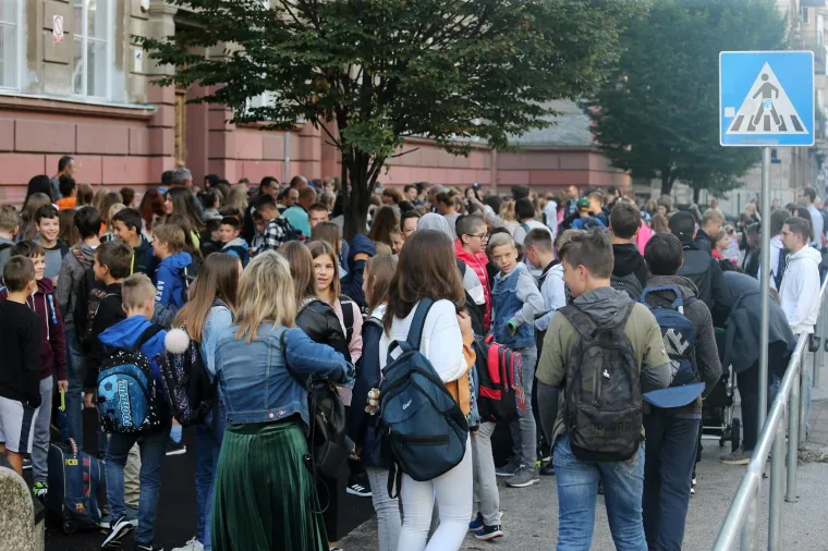 Učenici diljem Hrvatske vraćaju se u klupe: Počela je nova &scaron;kolska godina