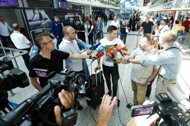 Na povratku iz Armenije izbornik reprezentacije BiH Robert Prosinečki potvrdio ostavku