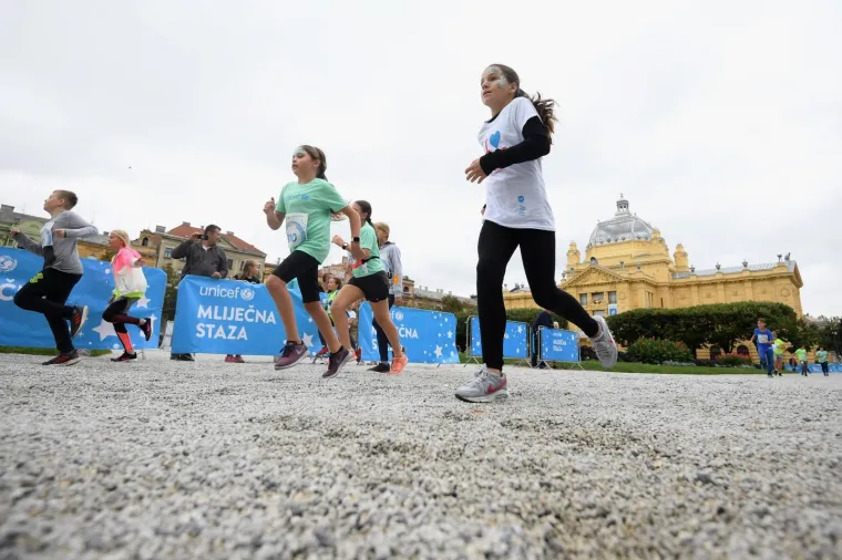 Mliječna staza: 2300 djece i odraslih trčalo za bolju skrb majki i beba u rodilištima