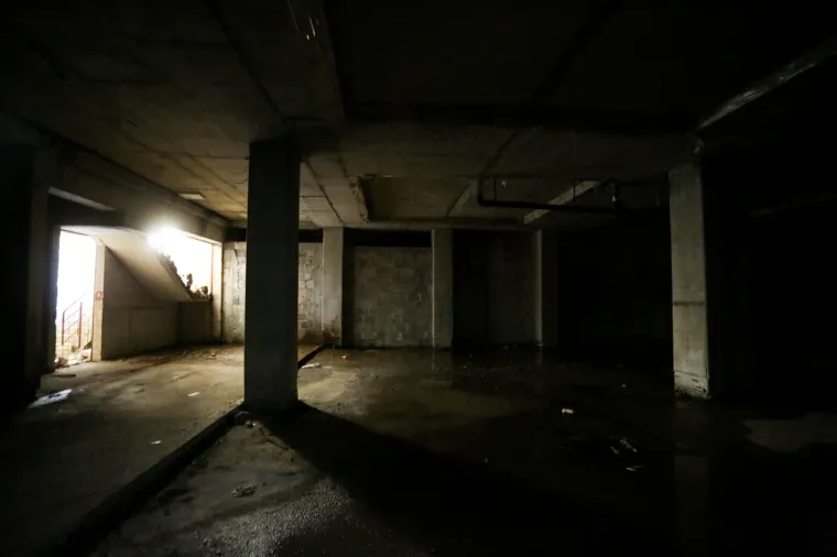 Kao u horor filmu! Pogledajte kako izgleda nikad dovr&scaron;ena Sveučili&scaron;na bolnica u Blatu