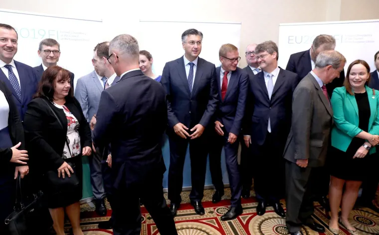Hrvatska na čelu EU: Premijer Plenković sastao se s veleposlanicima zemalja članica EU