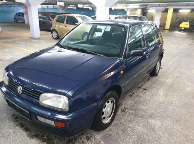 Godina proizvodnje 1997. Prodaje se po početnoj cijeni (PDV uključen) od 1.128 kuna. Dosad je pre&scaron;ao 221.985 km.