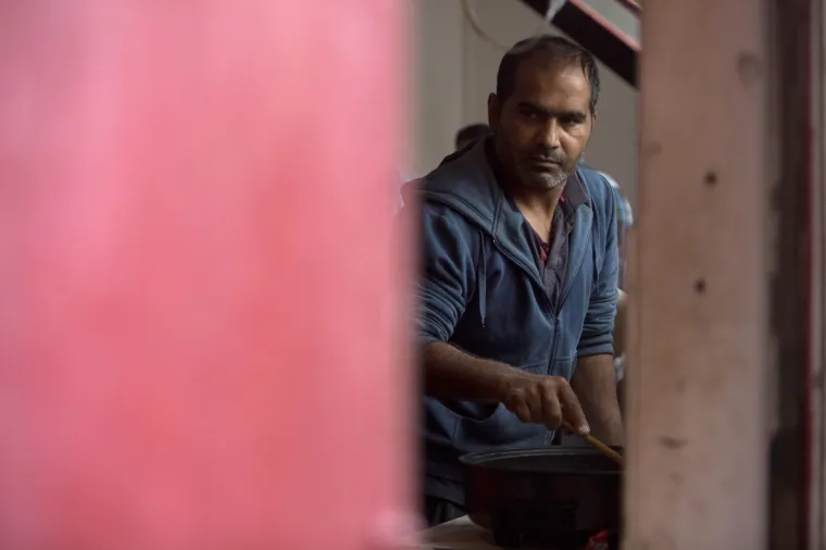 Migranti smje&scaron;teni blizu hrvatske granice: Pogledajte uvjete u kojima žive!