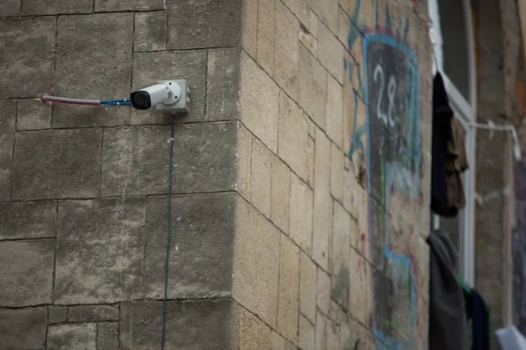 Migranti smje&scaron;teni blizu hrvatske granice: Pogledajte uvjete u kojima žive!