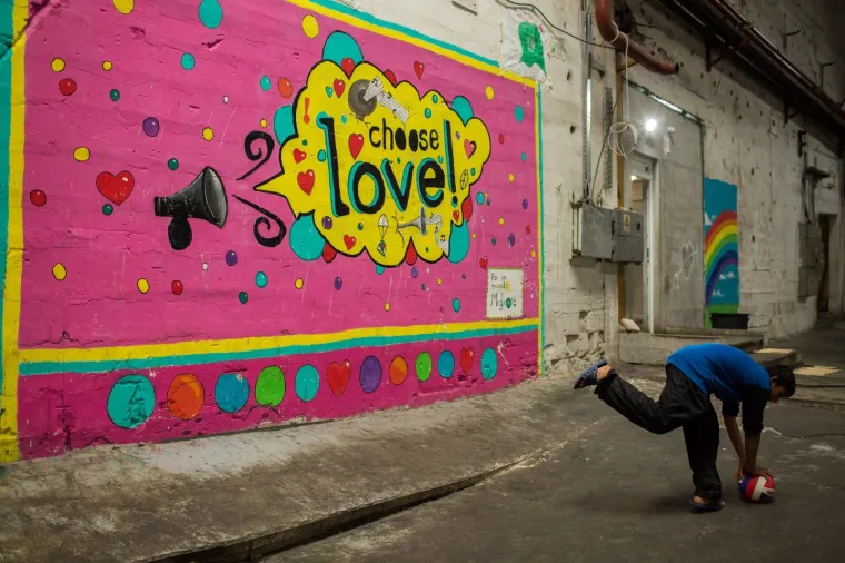 Migranti smje&scaron;teni blizu hrvatske granice: Pogledajte uvjete u kojima žive!