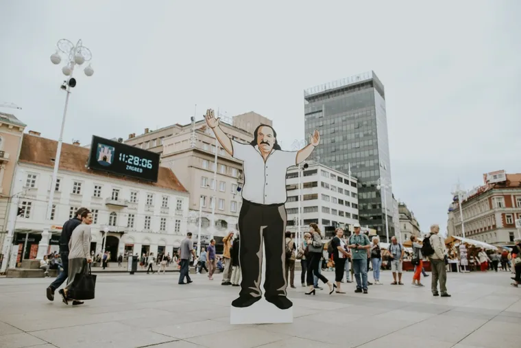 'Gigantski' Mi&scaron;o Kovač osvanuo na Trgu bana Josipa Jelačića