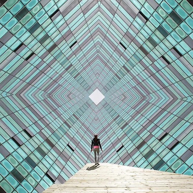 Ovaj Instagram se bavi samo savr&scaron;enim fotografijama simetrije zbog koje ne možemo doći sebi