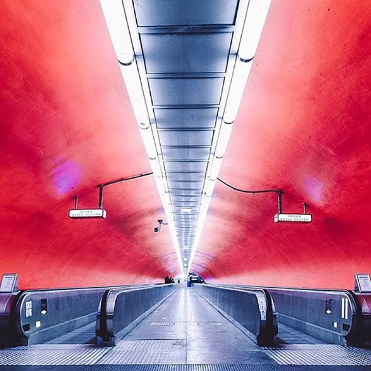 Ovaj Instagram se bavi samo savr&scaron;enim fotografijama simetrije zbog koje ne možemo doći sebi