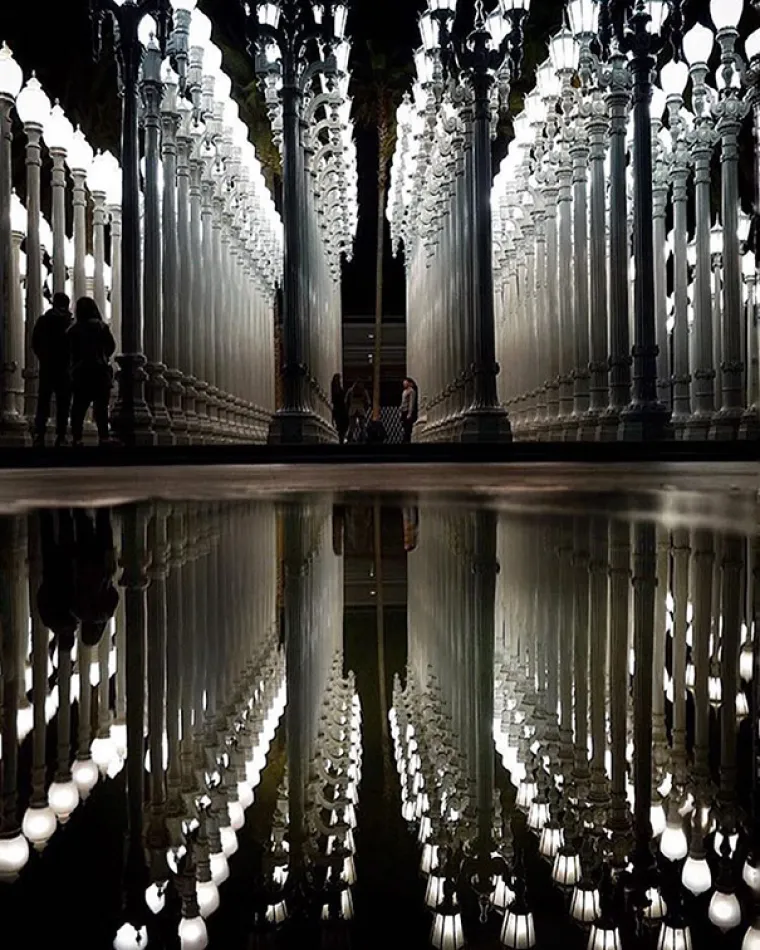 Ovaj Instagram se bavi samo savr&scaron;enim fotografijama simetrije zbog koje ne možemo doći sebi