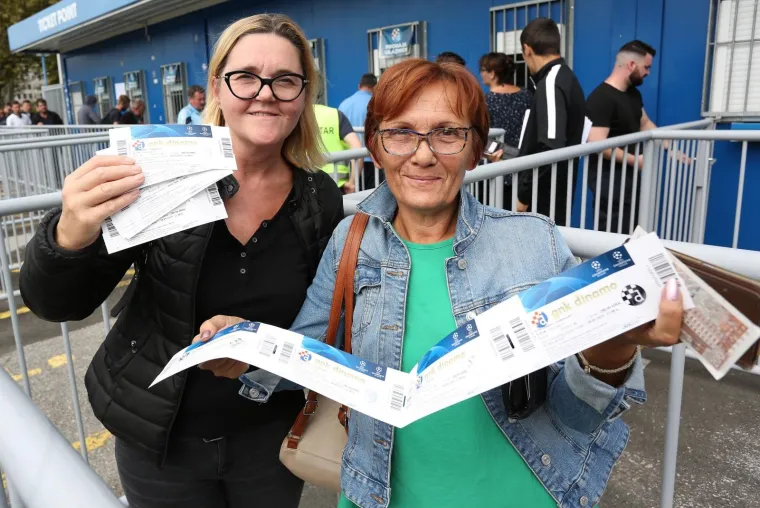 Ulaznice za sjevernu tribinu su najjeftinije pa se pretpostavlja da će one otići sljedeće.     Photo: Marko Prpić/PIXSELL