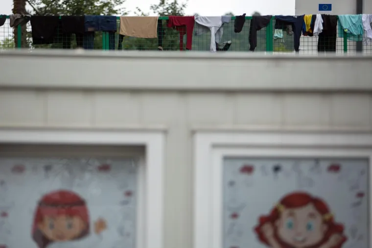 SASVIM BLIZU HRVATSKE: Pogledajte kako izgleda svakodnevni život migranata u izbjegličkim kampovima u Bihaću