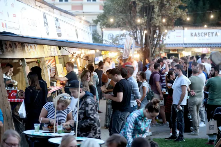 Burgermanija u Zagrebu: Burgeri lovačkog okusa, s viskijem, vege burgeri, sočna rebarca fini slatki&scaron;i...