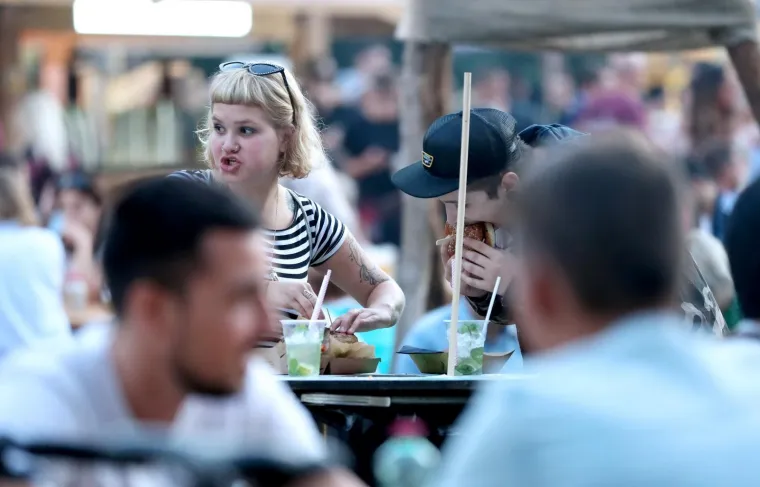 Burgermanija u Zagrebu: Burgeri lovačkog okusa, s viskijem, vege burgeri, sočna rebarca fini slatki&scaron;i...