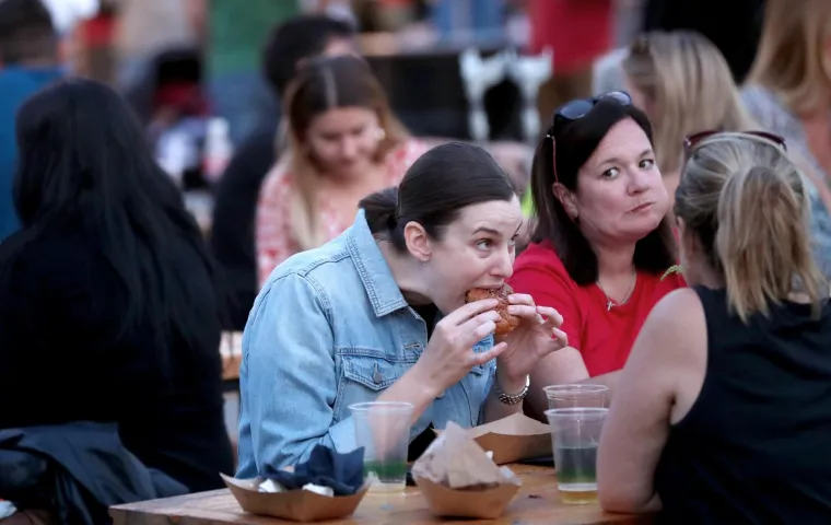 Burgermanija u Zagrebu: Burgeri lovačkog okusa, s viskijem, vege burgeri, sočna rebarca fini slatki&scaron;i...