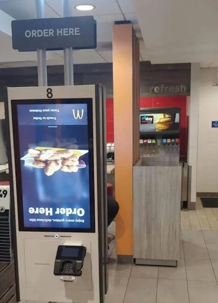 Kako to izgleda kada svoj posao obavlja&scaron; pijan: Sasvim je jasno da s ovim fotkama ne&scaron;to ne &scaron;tima