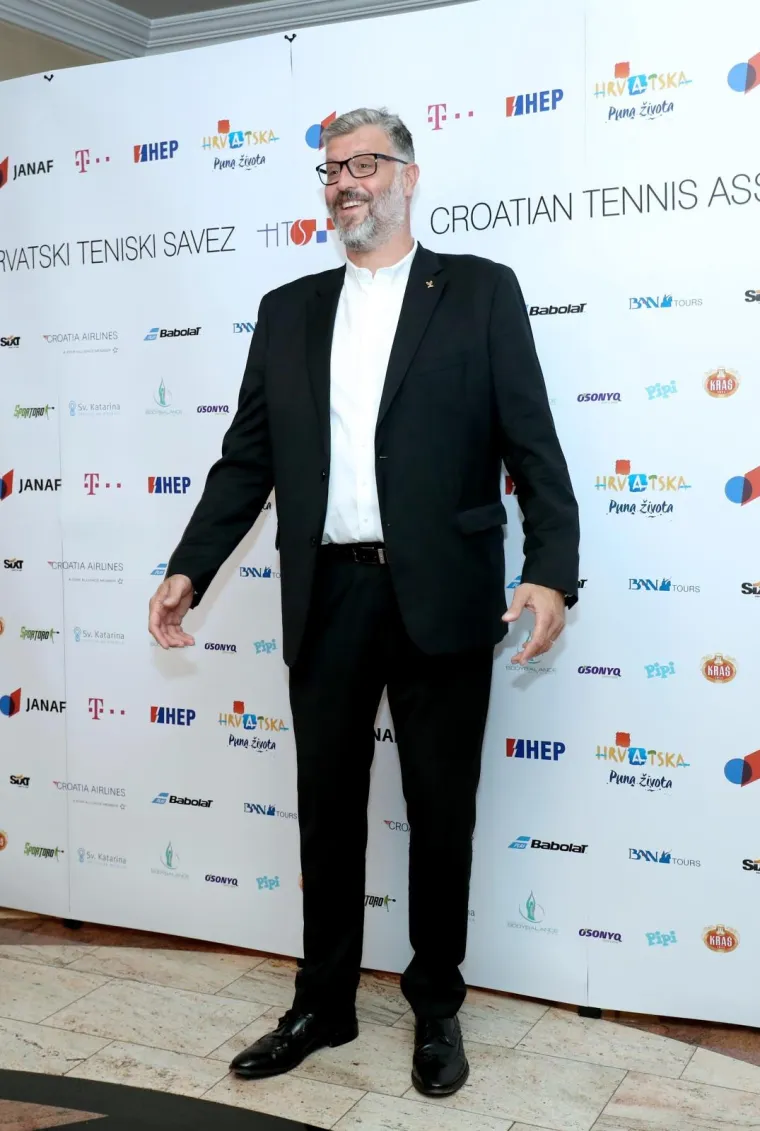 BOLJE POLOVICE SU BLISTALE: Ovako je to izgledalo na predivnoj teniskoj glamuroznoj noći