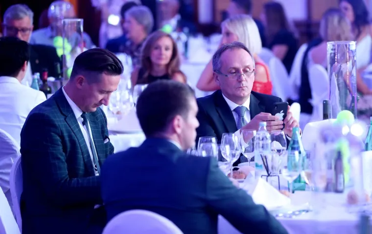 BOLJE POLOVICE SU BLISTALE: Ovako je to izgledalo na predivnoj teniskoj glamuroznoj noći