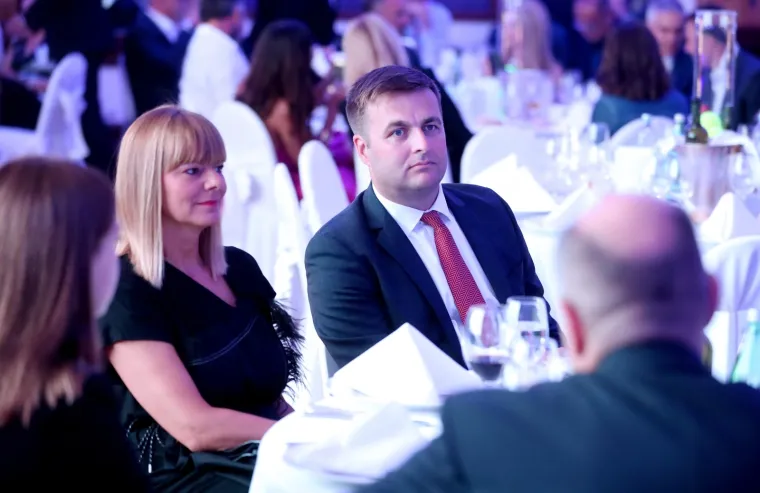 BOLJE POLOVICE SU BLISTALE: Ovako je to izgledalo na predivnoj teniskoj glamuroznoj noći