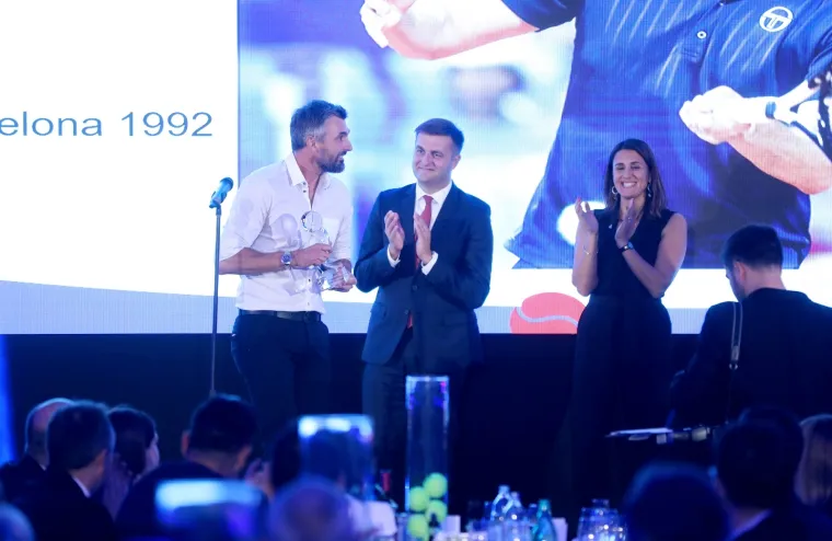 BOLJE POLOVICE SU BLISTALE: Ovako je to izgledalo na predivnoj teniskoj glamuroznoj noći