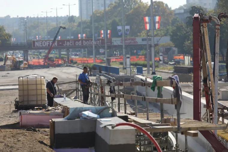 13.09.2019., Zagreb - Rekonstrukcija remetinečkog rotora. Zavr&scaron;ni radovi na rekonstrukciji sjeverne strane rotora u Remetincu i tunelske cijevi koje povezuju aveniju Dubrovnik i Jadransku aveniju. Foto: Boris &Scaron;čitar/Večernji list/PIXSELL