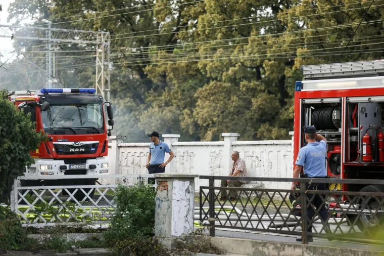 Dramatične scene iz centra Zagreba: Zapalio se otpad kod Botaničkog vrta!