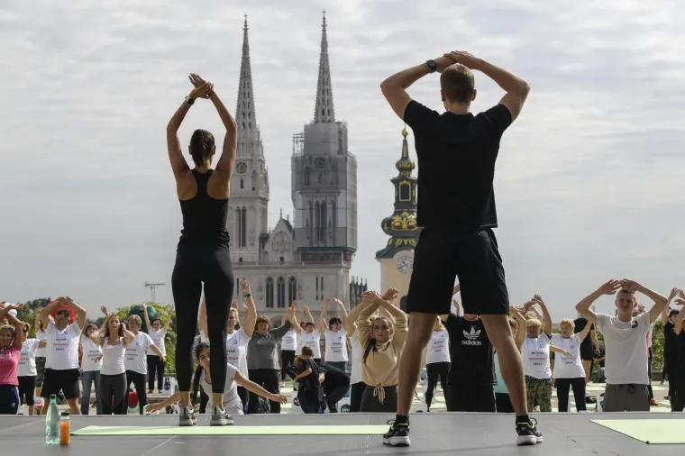 Trening Aktivna Hrvatska na platou Gradec na kojem je sudjelovalo vi&scaron;e od 200 građana