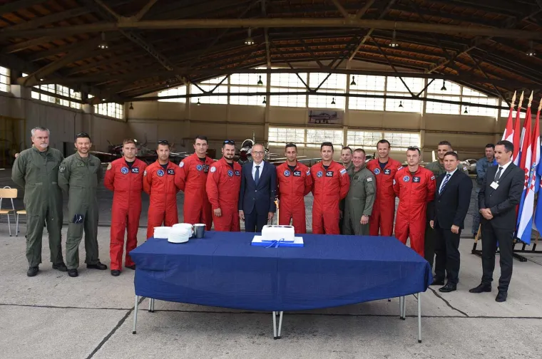 Krstičević poželio Krilima Oluje dobrodo&scaron;licu nakon nastupa u Belgiji i čestitao im jubilarni 200. nastup