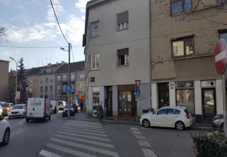 Zagreb, Bukovčev trg 3: jednosobni podrumski stan površine 14,17 m2 koji se sastoji od jedne sobe, smočnice i WC-a, početne cijene od 85.700 kuna.