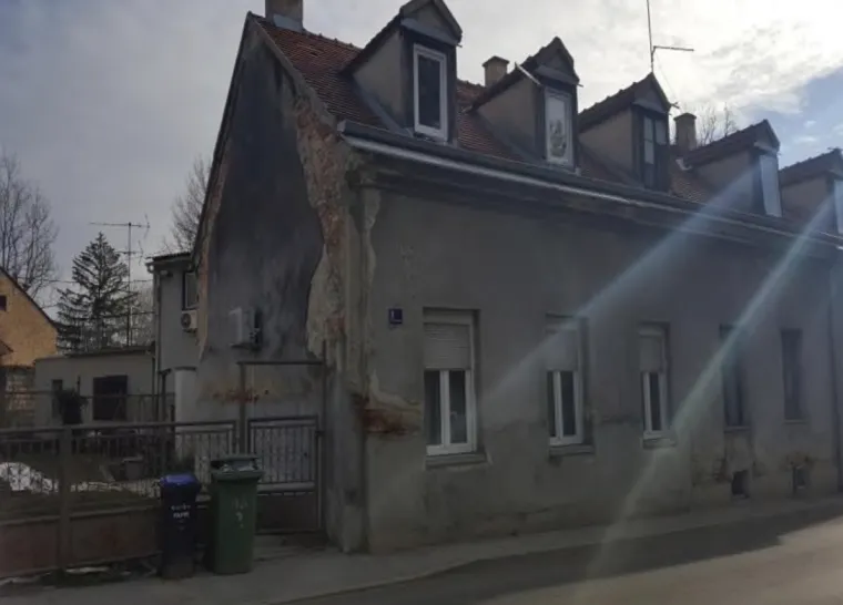 Zagreb, Aleja H. Bollea 2: jednosobni stan na prvom katu površine 11,00 četvornih metara, početne cijene od 130.000 kuna.