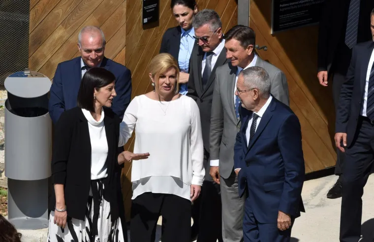 Predsjednica opet u omiljenoj kombinaciji: Toliko je dobra da ju je ponovila