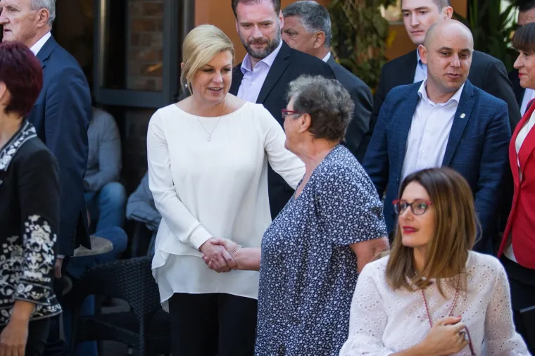 Predsjednica opet u omiljenoj kombinaciji: Toliko je dobra da ju je ponovila